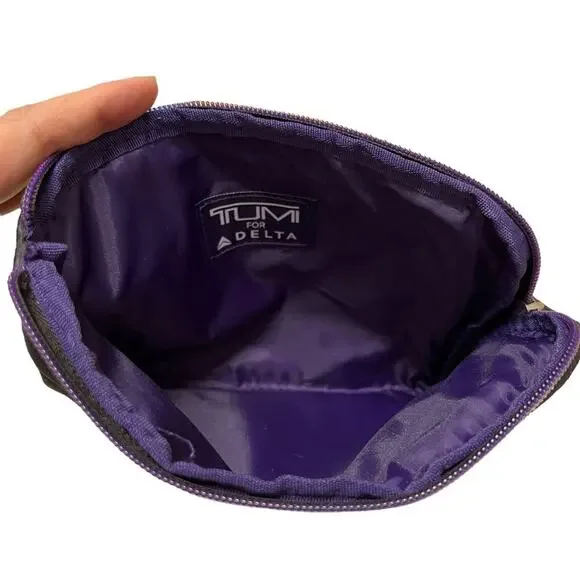 TUMI Delta Travel Pouch & Bonus Promotional Items Bundle - Picture 3 of 5